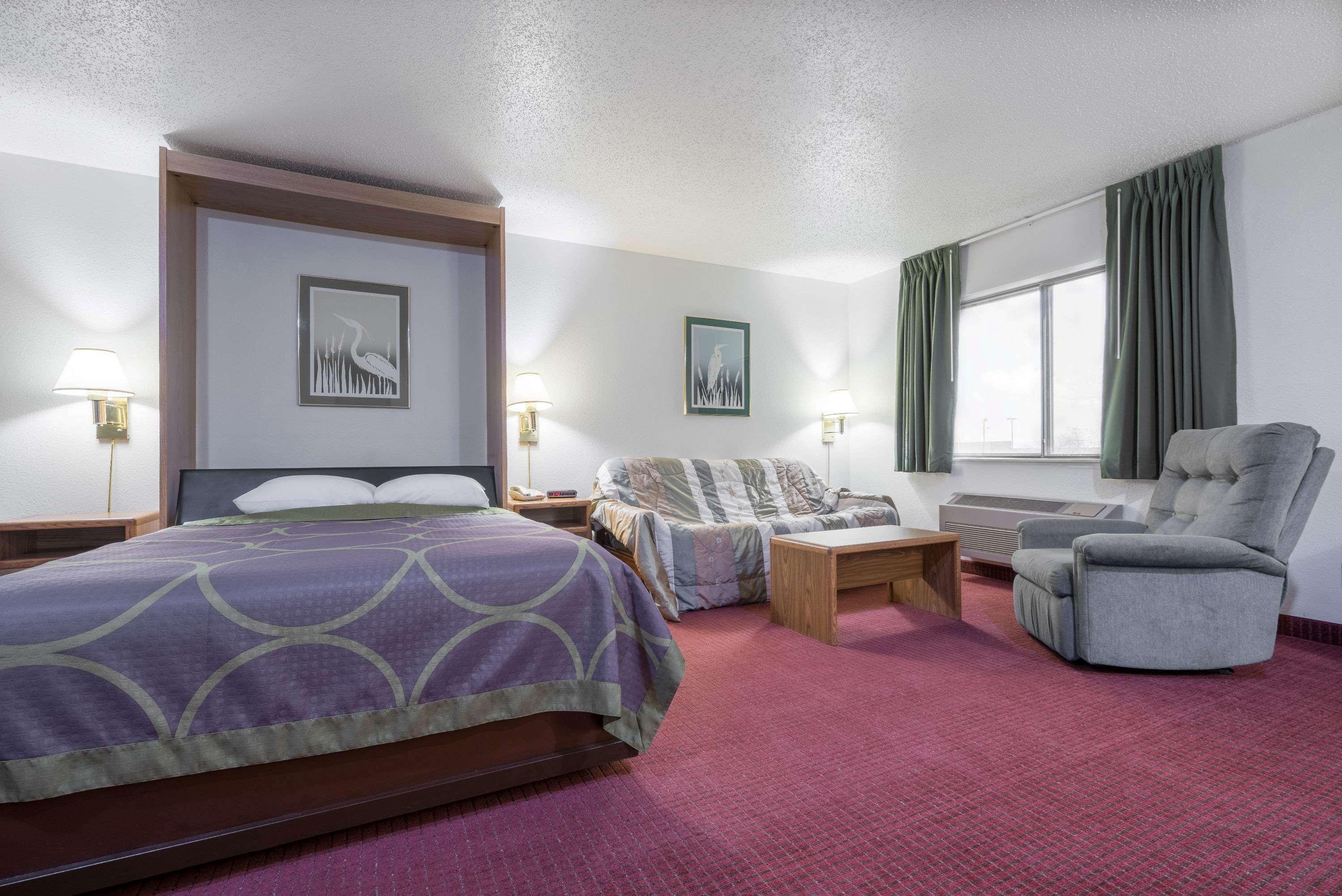 Super 8 By Wyndham Fond Du Lac Kültér fotó