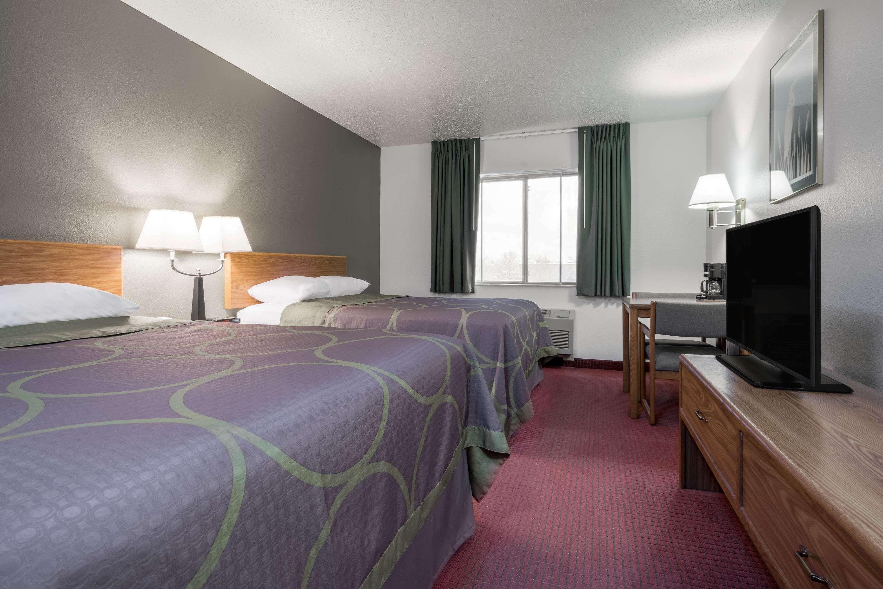 Super 8 By Wyndham Fond Du Lac Kültér fotó
